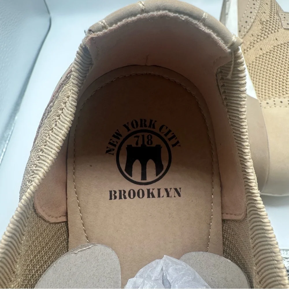 New York City 728 Brooklyn Sz 8‎ 1/2 Tan Oxford Derbys Perforated Design